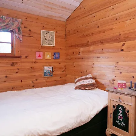 5 Person In * Middelfart