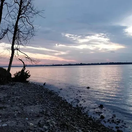 بيت للعطل 5 Person In *