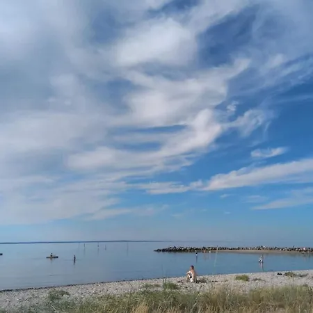 5 Person In * ميدِلفارت